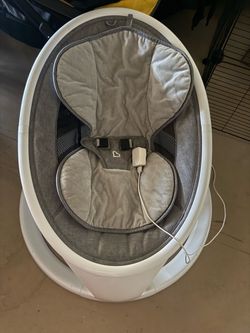 Munchkin Baby Glider Seat