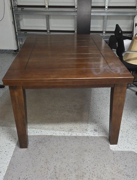 Wood Dinning Table