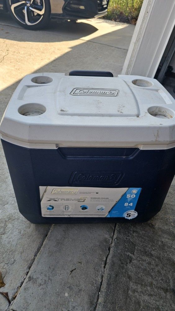 Coleman 50 Quart Cooler With Wheels
