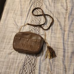 Crossbody Purse With Gold Chain
