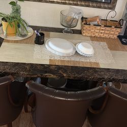 Dinning Table 