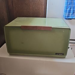Breadbox; Vintage 60s