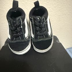 Vans baby shoes