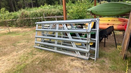 Farm gates