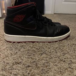 Jordan 1 Mids Red And Black 