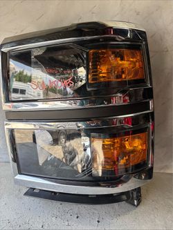 2014 2015 CHEVY SILVERADO LH LEFT DRIVER SIDE HEADLIGHT OEM USED #5946
