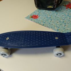 Mini Kid's Skateboard 17" Weight Limit 110 Lbs