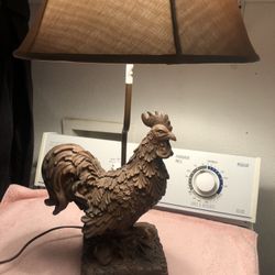 Antique Rooster Lamp