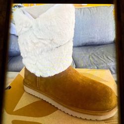 Brand New Kookaburra By Ugg Dezi Short Chestnut Women Size 6 Boot 