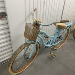 Huffy Nel Lusso Classic Cruiser Bike 