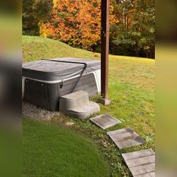 Freeform Spa 4person - Excellent - Bremerton, WA