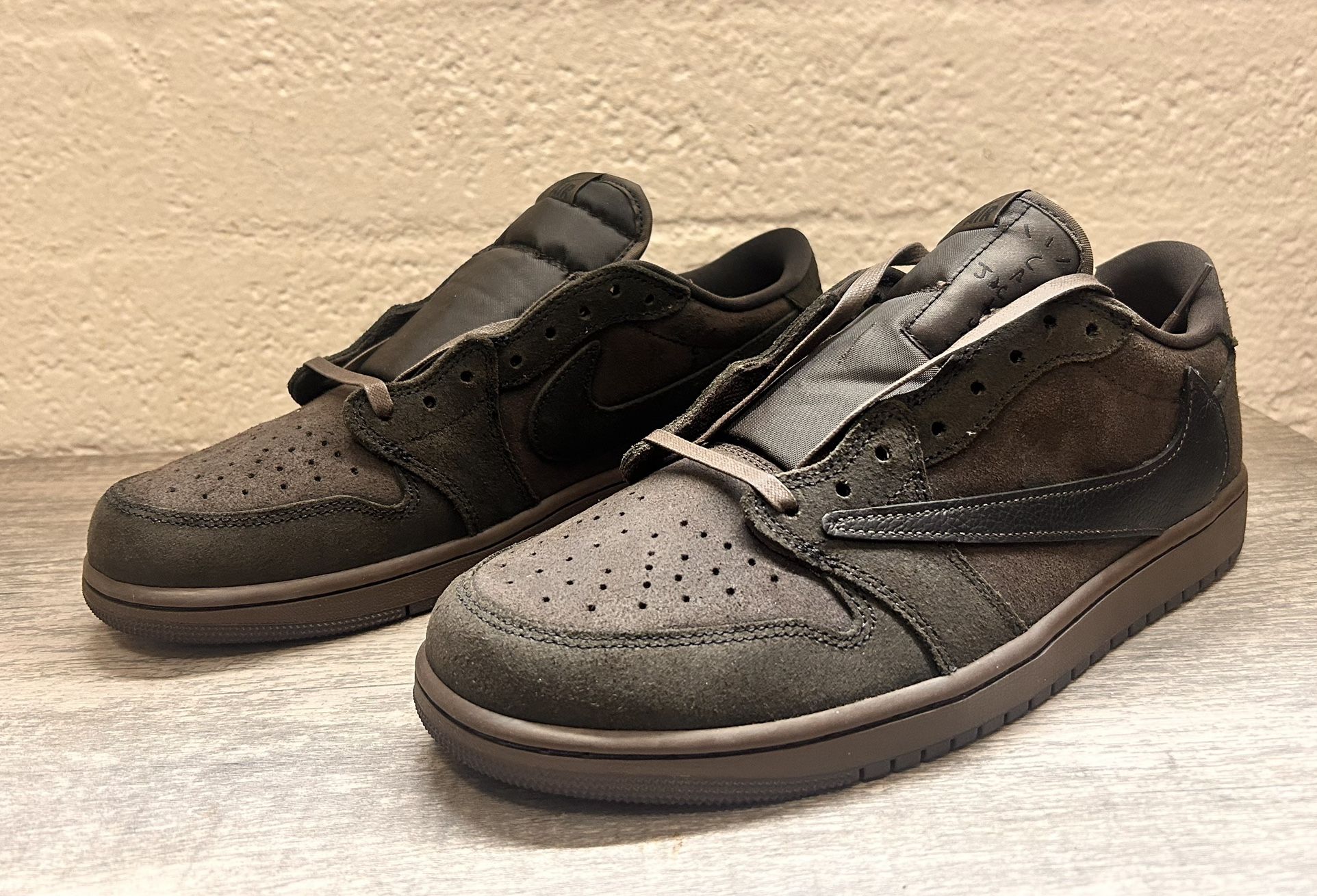 Nike Travis Scott x Air Jordan 1 Low OG “Velvet Brown” US Size 12 DS DM7866-202