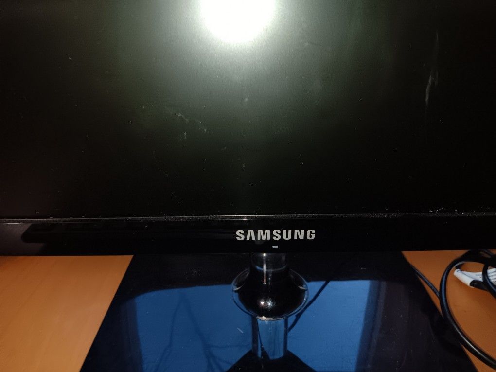 Monitor With Keyboard