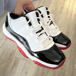 Jordan 11 Low “Concord-bred” - Size 4.5Y (Womens 6)