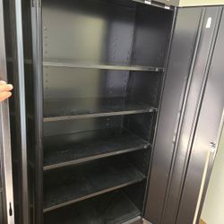 Uline Metal Storage Cabinet With 2keys 