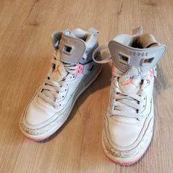 Jordan.  Size 4.5Y.   kids. For Girls