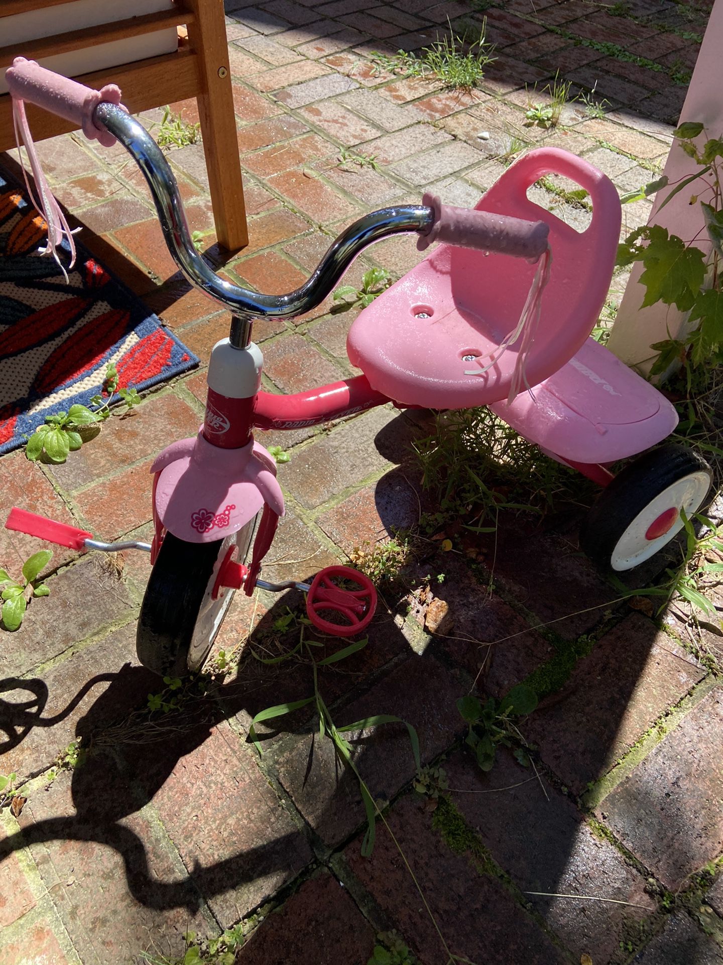 Radio Flyer toddler bike (pink)