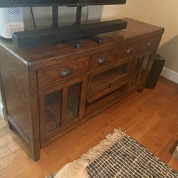 Wooden Cabinet/entertainment Center