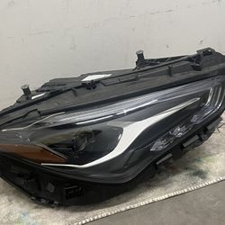 2024-2025 W118 CLA200 MERCEDES BENZ COMPLETED ASSEMBLY HEADLIGHT FULL LED IN PRISTINE CONDITION 
