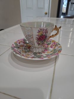 Roy Kirkham Old England Dogwood Magnolia Fine Bone China Made In England Tea Cup & Saucer