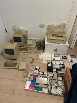 1984 Original Apple Computers & Printer – Complete Vintage Collection w/ Manuals, Accessories & Floppy Disks