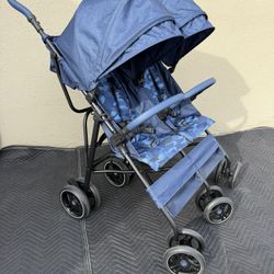 Baby Gap Double Stroller/side By Side Stroller/ Reclines 