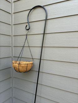 Wrought Iron Shepherd’s Hook With basket