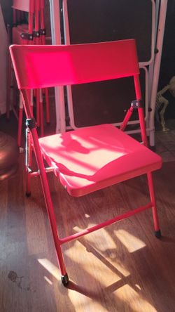2 Kids Chairs