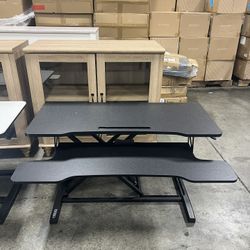 Adjustable Standing Table / Mesa de pie ajustable