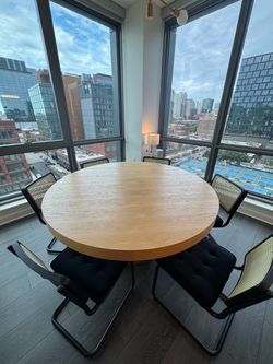60" Round Oak Dining Table