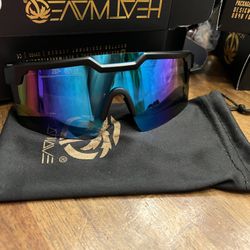 Heatwave sunglasses blue lens 