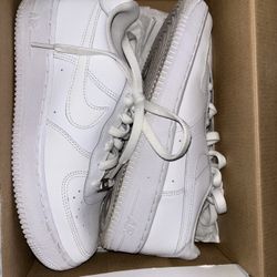 Women’s Air Force 1 LE (GS)