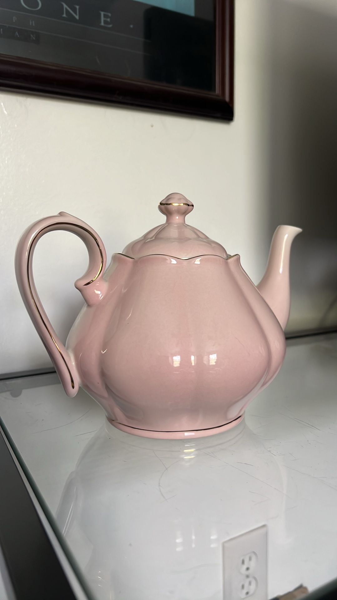 Pink teapot