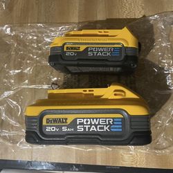 New dewalt 20v power stack batteries small and big batt $ 160 for both in n Lakeland 