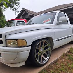 2000 Dodge Ram 1500 Single cab V6 Automatic Short bed 5700 ObO Possible trade