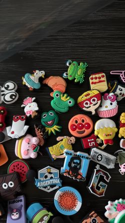 Crocs  Charms