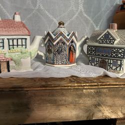 Set Of Vintage Tea Pots