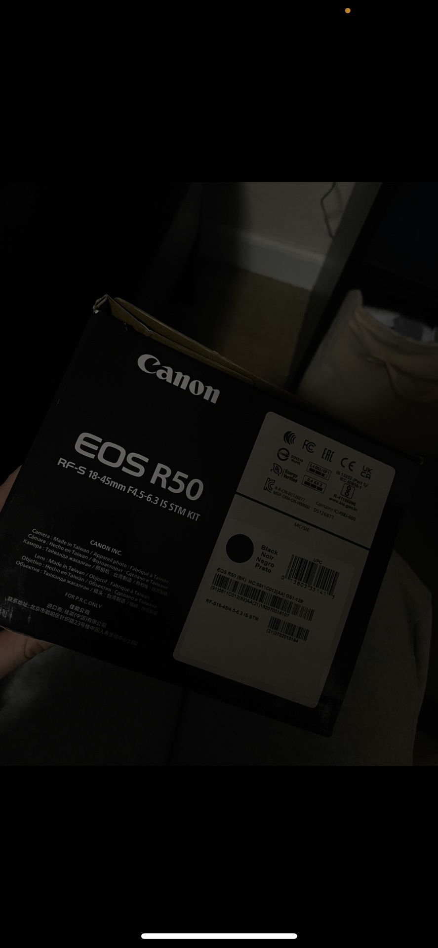 Canon EOS R50
