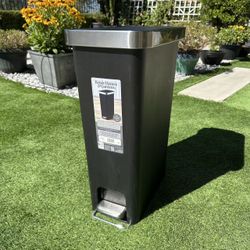 Trash Can 