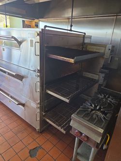 Pizza oven