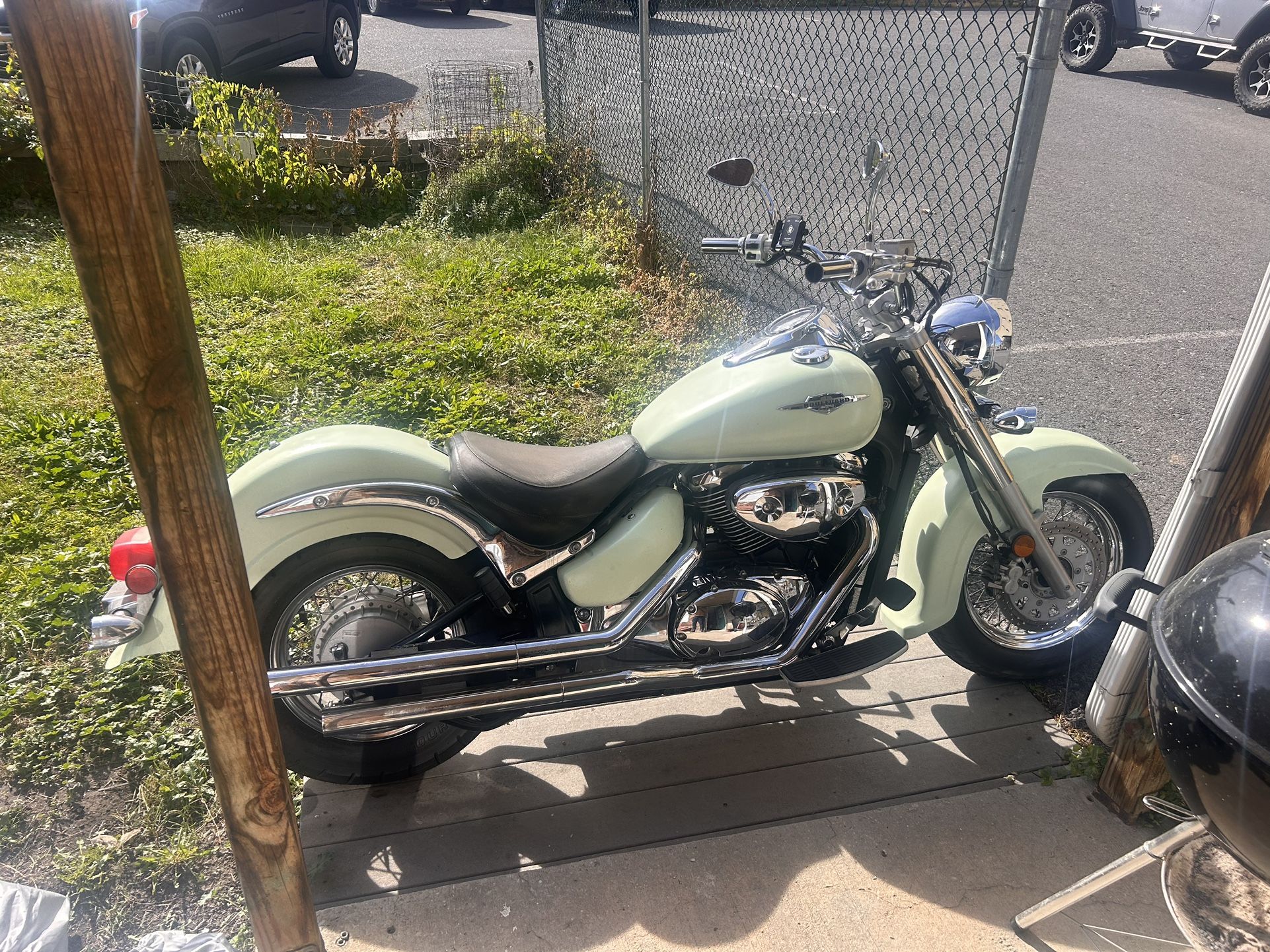 Suzuki Boulevard C50 Cruiser (805cc) + Free Harley JACKET & Gloves