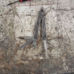 Leatherman Super Tool 300