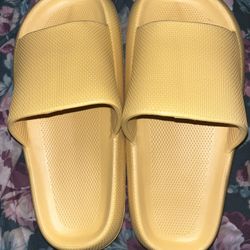 New in bag slip on slippers