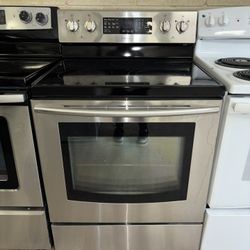 Samsung Glass Top Stove $399