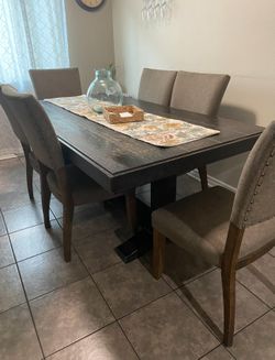 Dining Table For Sale-Normal Wear