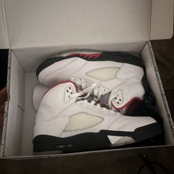 Jordan 5 Retros Fire Red Silver Tongue (2020