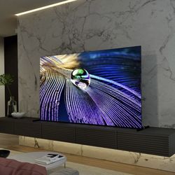 Sony A90J Oled 83” TV with stand and remote