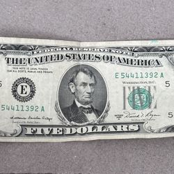 Series 1981, $5 Dollar Bill