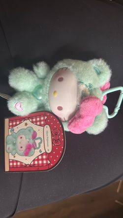 Hello kitty keychain