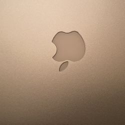 Apple Laptop